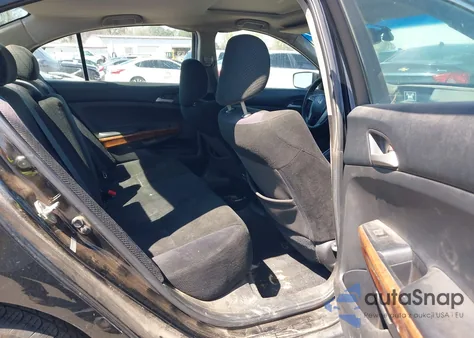 2011 Honda Accord 2.4 Ex z USA, uszkodzony, nr VIN 1HGCP2F73BA118681